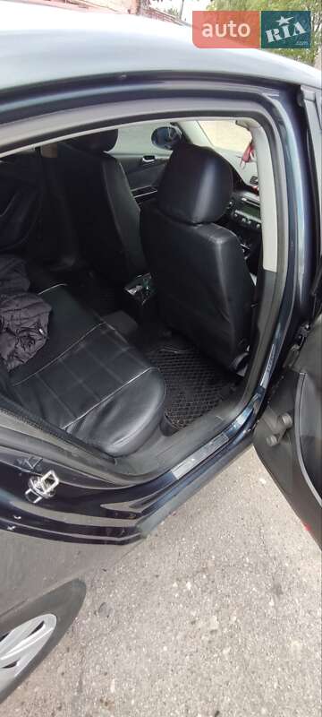 Седан Volkswagen Passat 2006 в Чернигове