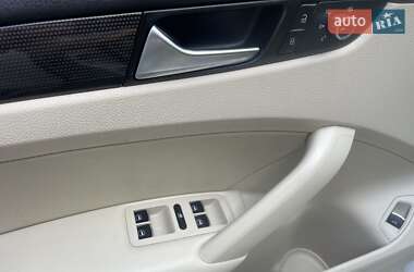 Седан Volkswagen Passat 2013 в 