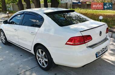 Седан Volkswagen Passat 2012 в 