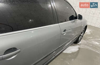 Седан Volkswagen Passat 2001 в 
