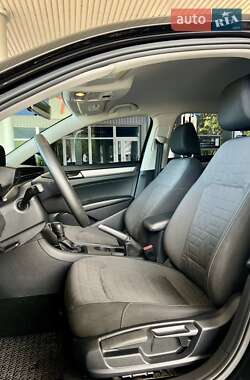 Седан Volkswagen Passat 2021 в 