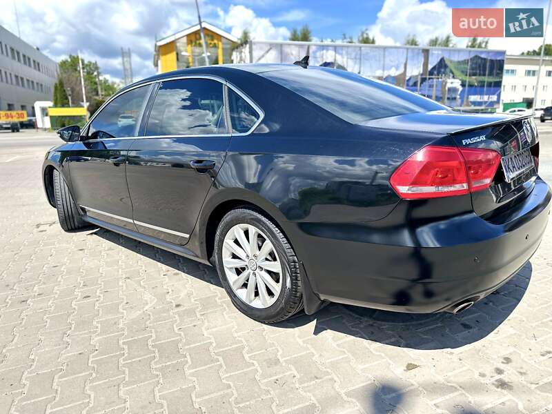 Седан Volkswagen Passat 2012 в Киеве