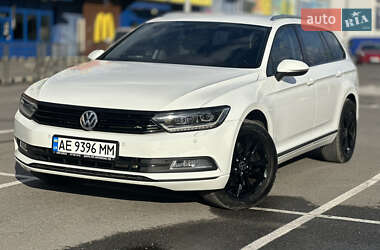 Универсал Volkswagen Passat 2016 в 