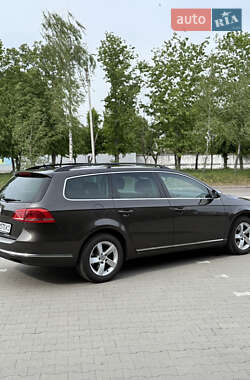 Универсал Volkswagen Passat 2012 в 