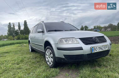 Універсал Volkswagen Passat 2001 в Острозі