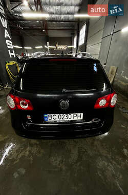 Универсал Volkswagen Passat 2009 в 