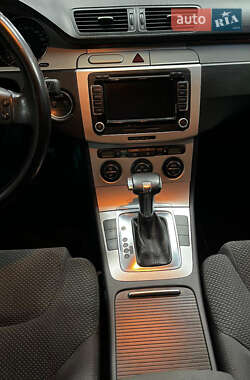 Универсал Volkswagen Passat 2009 в 