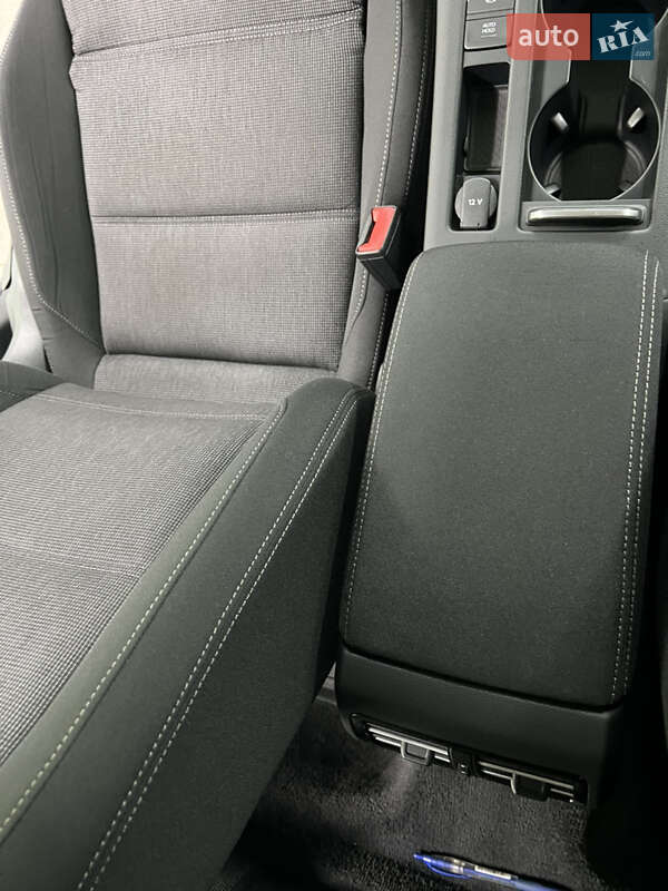 Универсал Volkswagen Passat 2015 в Полтаве