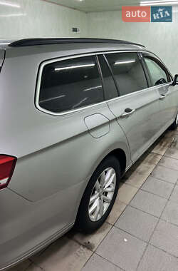 Универсал Volkswagen Passat 2015 в Полтаве