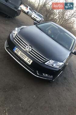 Седан Volkswagen Passat 2013 в Дніпрі