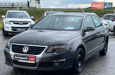 Седан Volkswagen Passat 2005 в Львові
