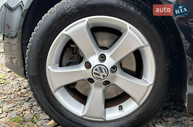 Універсал Volkswagen Passat 2009 в 