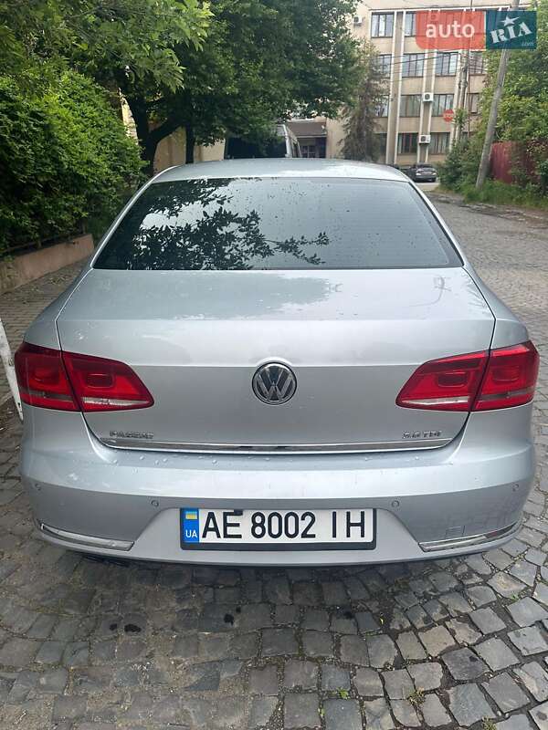 Седан Volkswagen Passat 2012 в Мукачевому