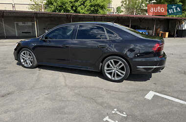 Седан Volkswagen Passat 2017 в 