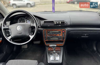 Універсал Volkswagen Passat 2003 в 