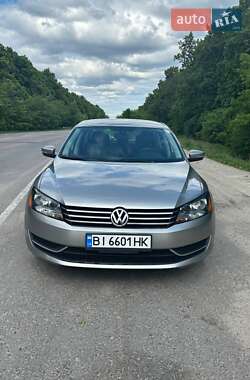 Седан Volkswagen Passat 2013 в Харькове