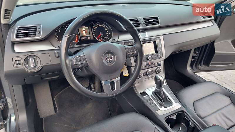 Универсал Volkswagen Passat 2014 в Одессе