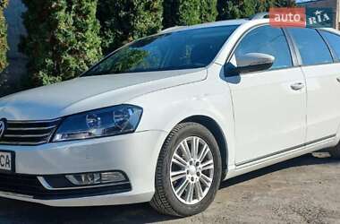 Універсал Volkswagen Passat 2014 в Тернополі