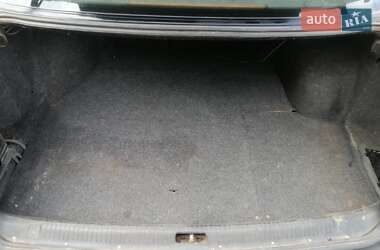 Седан Volkswagen Passat 1994 в 