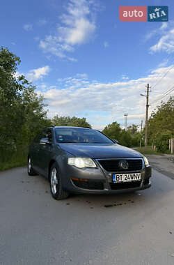 Универсал Volkswagen Passat 2006 в Черновцах