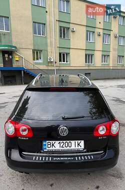 Універсал Volkswagen Passat 2010 в 