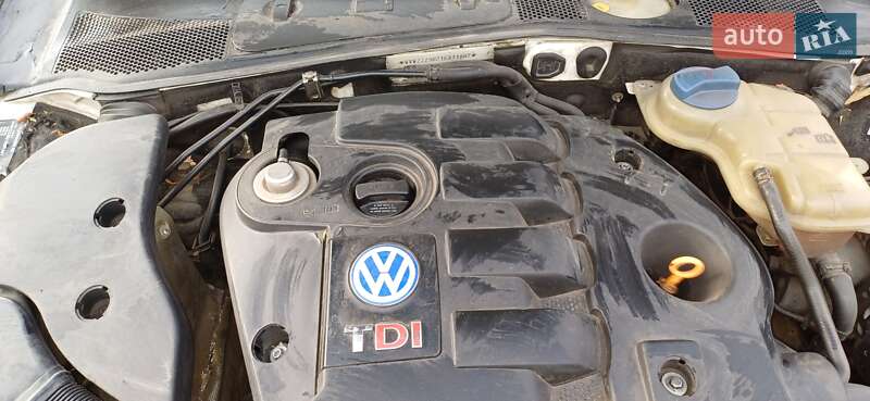 Універсал Volkswagen Passat 2001 в Дніпрі