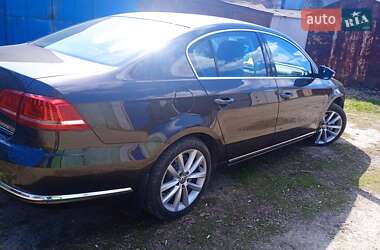 Седан Volkswagen Passat 2012 в 
