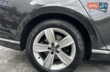 Седан Volkswagen Passat 2020 в 