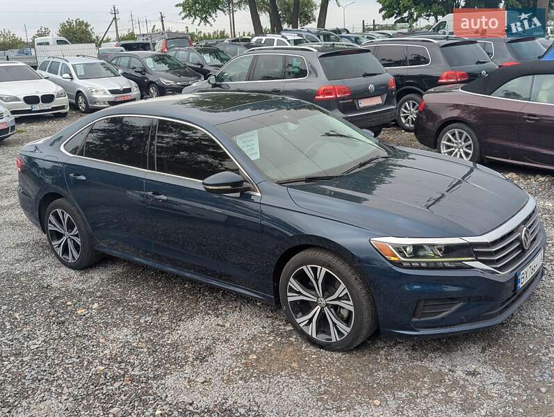 Седан Volkswagen Passat 2021 в Ровно