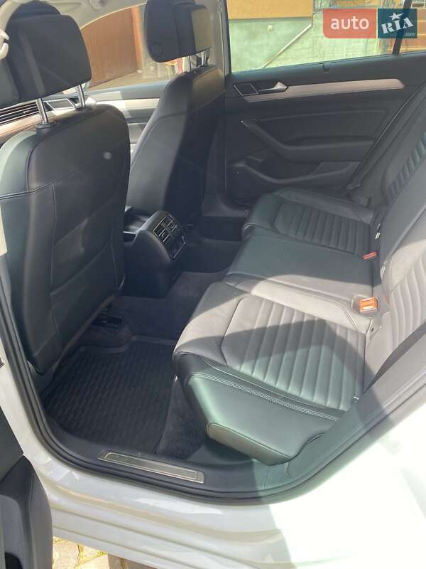 Универсал Volkswagen Passat 2018 в Мукачево