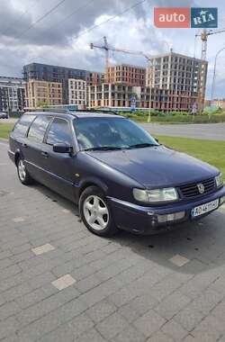 Универсал Volkswagen Passat 1996 в 