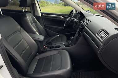 Седан Volkswagen Passat 2017 в 