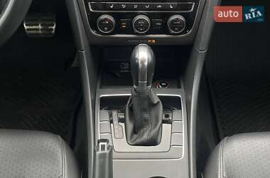 Седан Volkswagen Passat 2017 в 