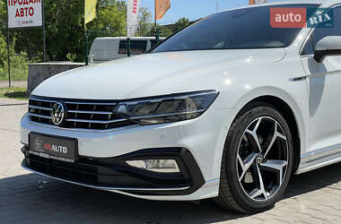 Седан Volkswagen Passat 2021 в 
