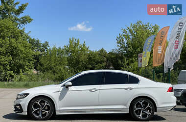 Седан Volkswagen Passat 2021 в 