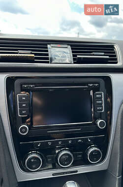 Седан Volkswagen Passat 2012 в 