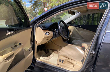 Седан Volkswagen Passat 2006 в 
