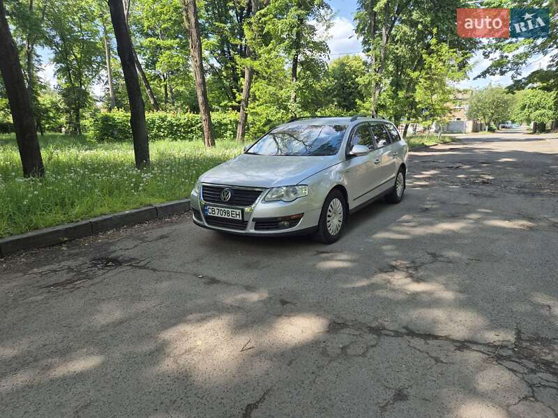 Универсал Volkswagen Passat 2006 в Киеве