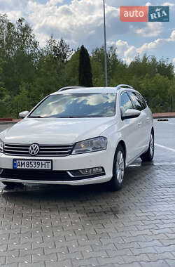 Универсал Volkswagen Passat 2011 в Житомире