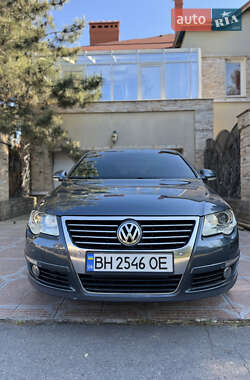 Седан Volkswagen Passat 2010 в 