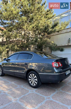 Седан Volkswagen Passat 2010 в 
