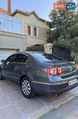 Седан Volkswagen Passat 2010 в 