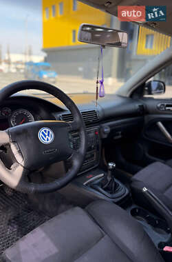 Универсал Volkswagen Passat 2002 в 