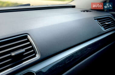 Седан Volkswagen Passat 2016 в 