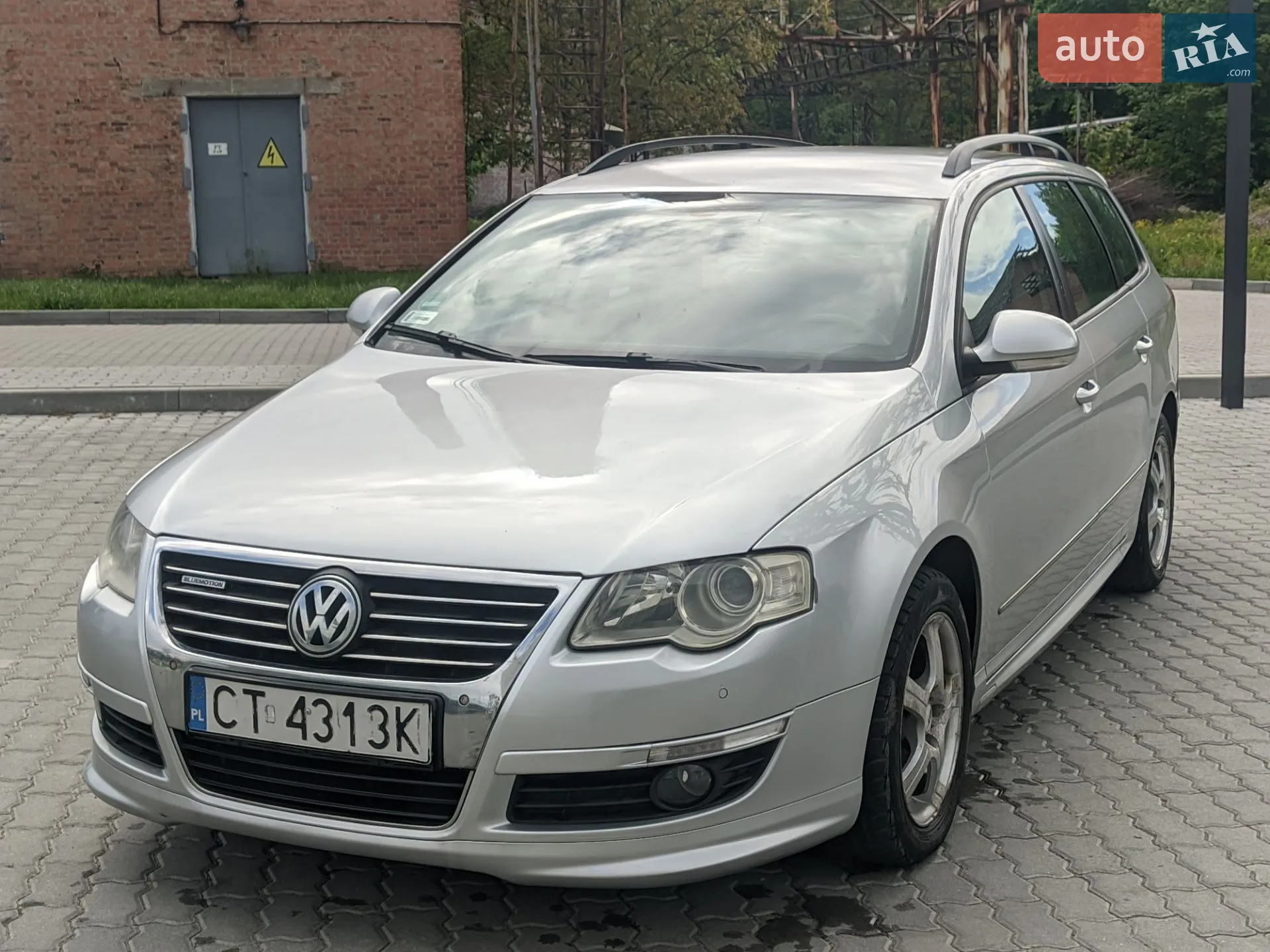 2010 Volkswagen Passat - фото 1
