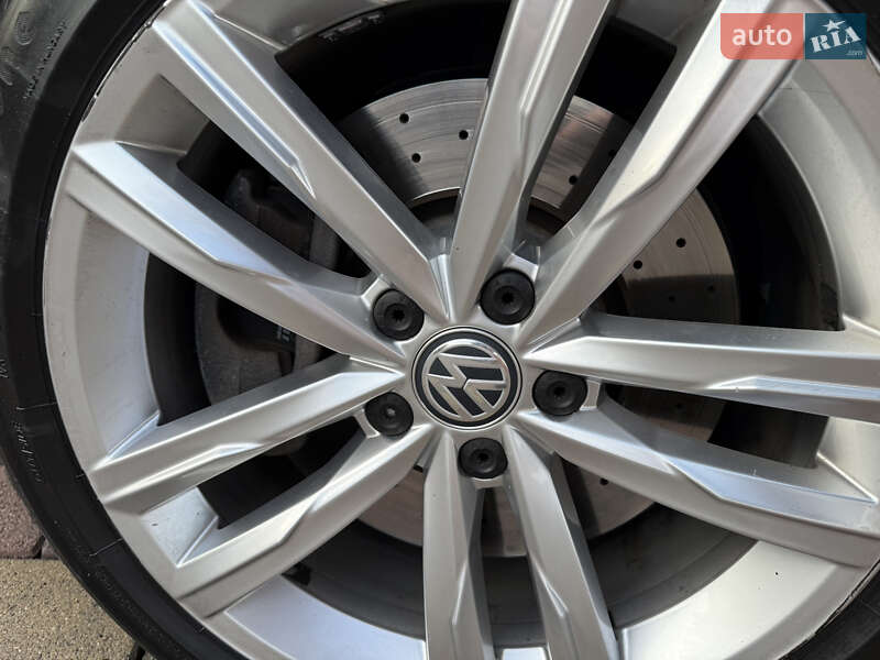 Седан Volkswagen Passat 2016 в Мукачево