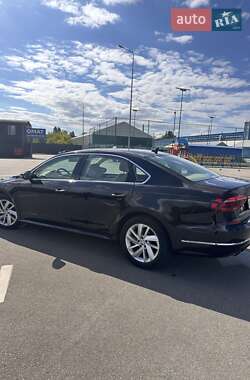 Седан Volkswagen Passat 2017 в 