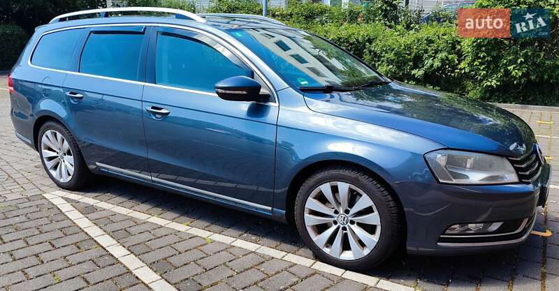 Універсал Volkswagen Passat 2013 в Львові