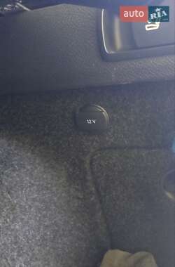 Універсал Volkswagen Passat 2011 в 