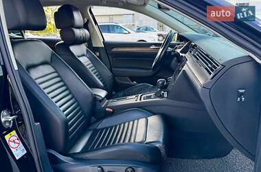 Седан Volkswagen Passat 2018 в 